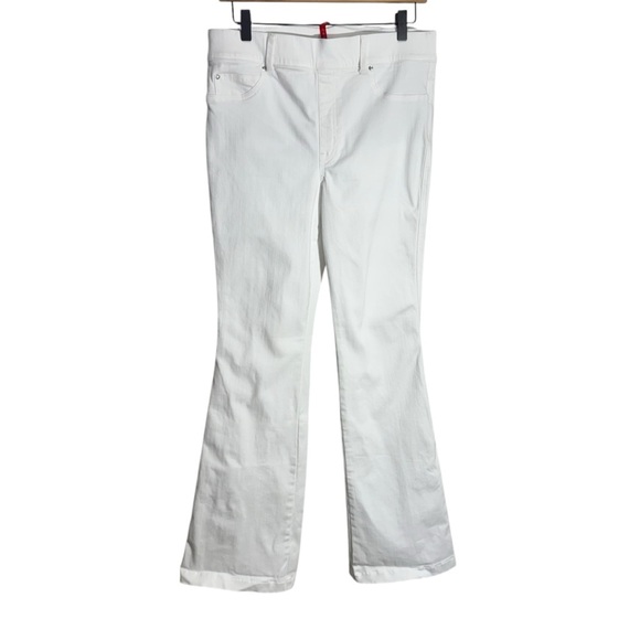 SPANXshape™ EveryWear Kick Flare White Jeans Size Large - Picture 4 of 11